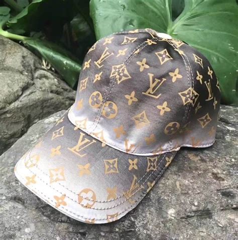 visera louis vuitton|louis vuitton lv.